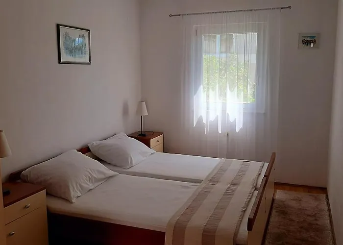 Mlakic شقة تروغير